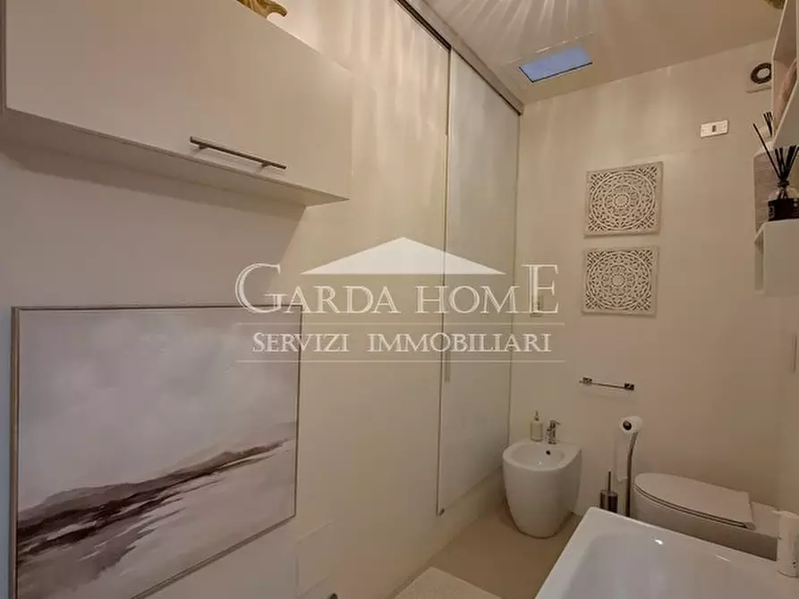 Immagine 19 di Appartamento in vendita  in Via Giovanni Rambotti a Desenzano Del Garda