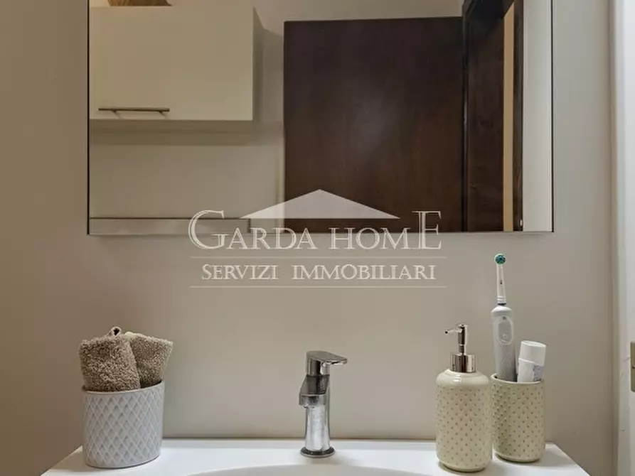 Immagine 21 di Appartamento in vendita  in Via Giovanni Rambotti a Desenzano Del Garda