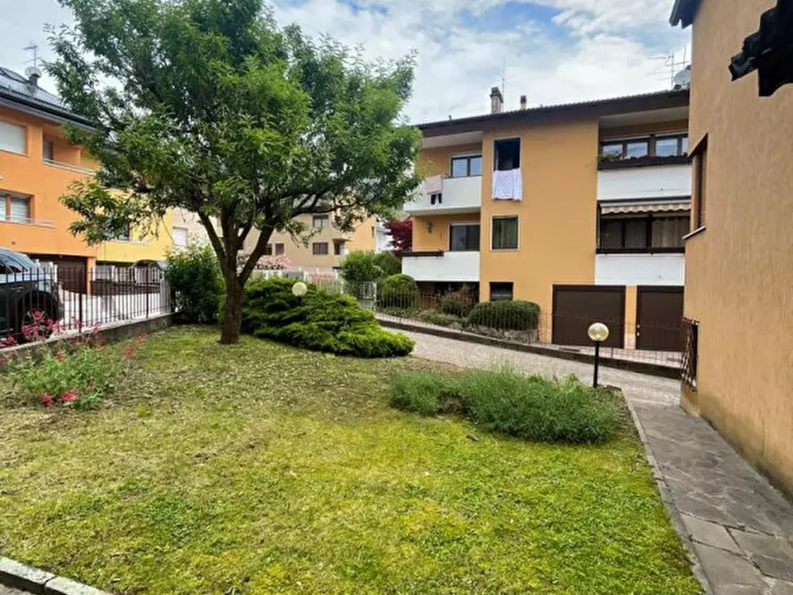 Immagine 2 di Casa indipendente in vendita  in Via dei Pozati a Trento