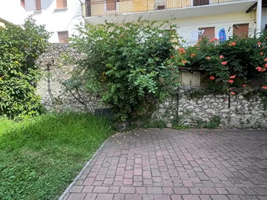 Immagine 7 di Appartamento in vendita  in via montebello a Dro