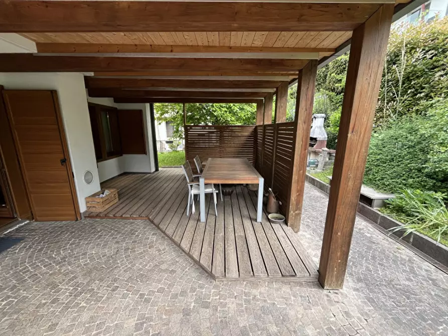 Immagine 13 di Villa in vendita  in Via Vittorio de Riccabona a Trento