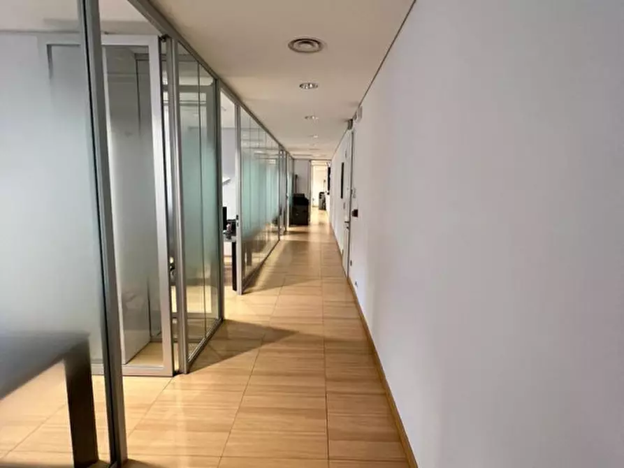Immagine 4 di Ufficio in vendita  in via olivetti a Trento