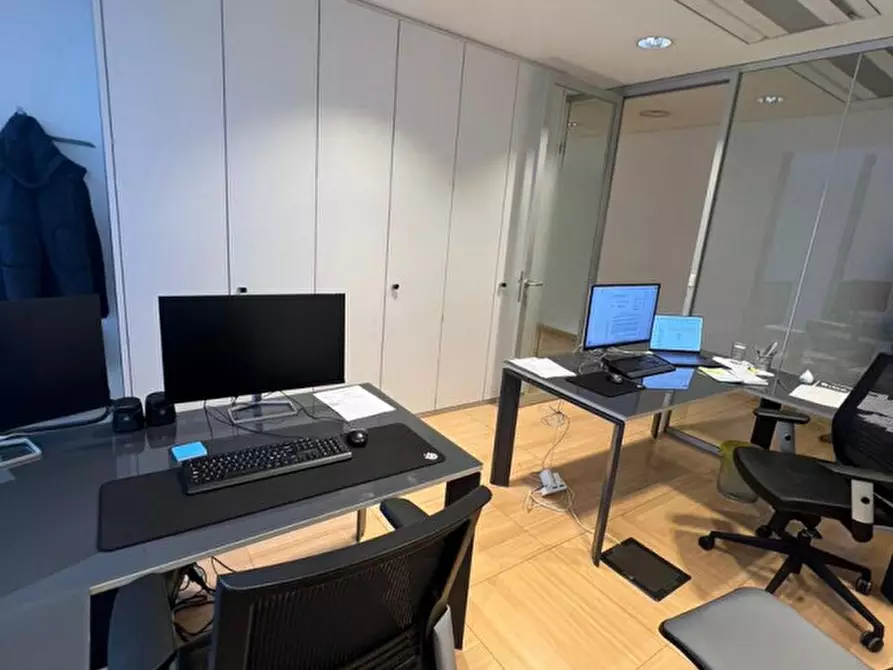 Immagine 5 di Ufficio in vendita  in via olivetti a Trento