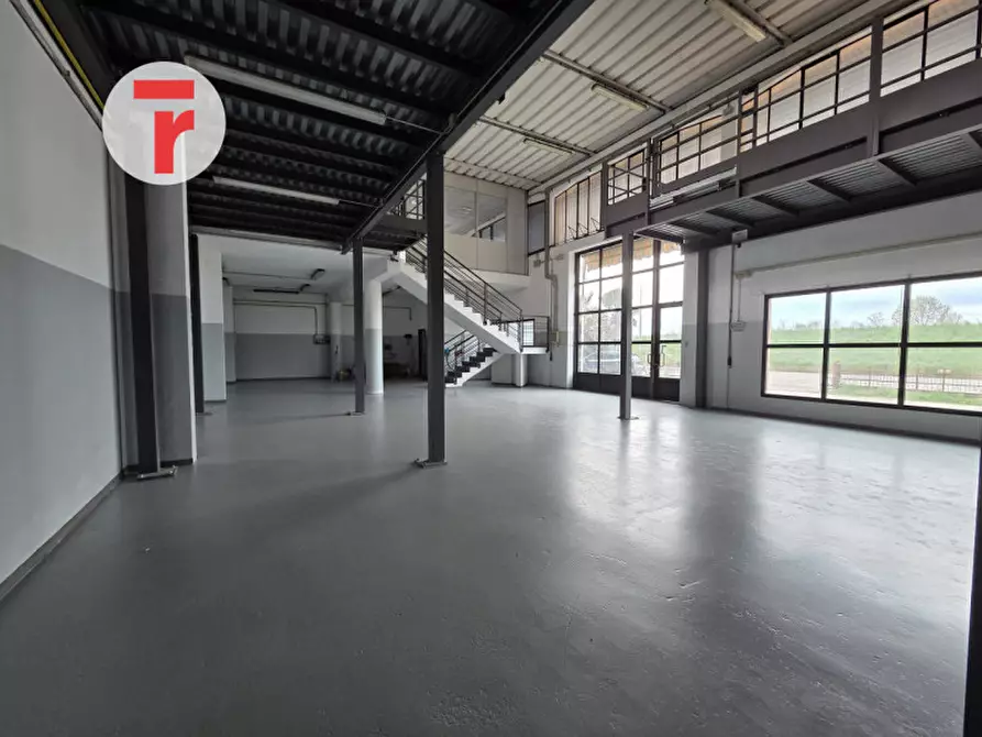 Immagine 1 di Capannone industriale in affitto  in Strada del Santo a Cadoneghe