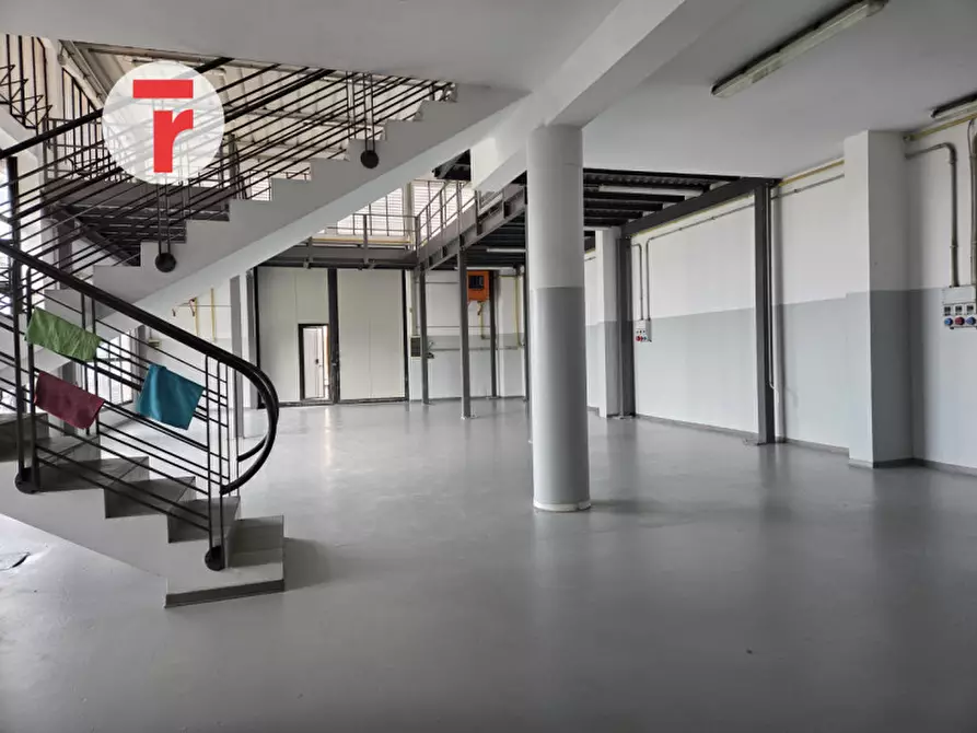 Immagine 4 di Capannone industriale in affitto  in Strada del Santo a Cadoneghe