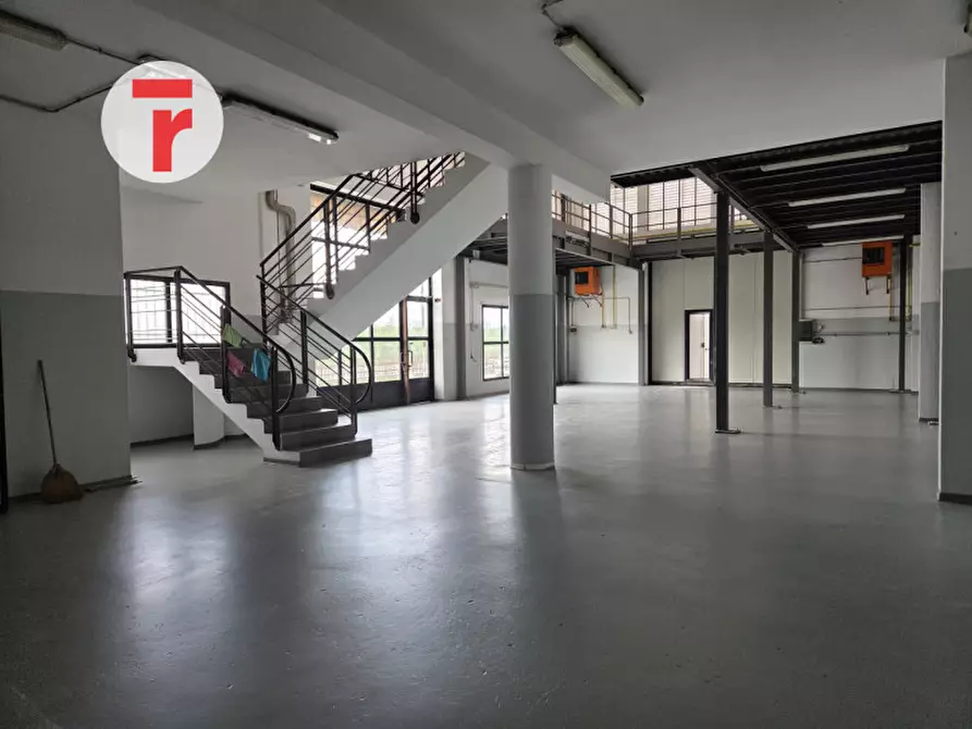 Immagine 5 di Capannone industriale in affitto  in Strada del Santo a Cadoneghe