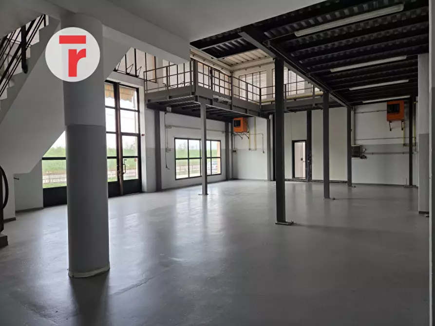 Immagine 6 di Capannone industriale in affitto  in Strada del Santo a Cadoneghe