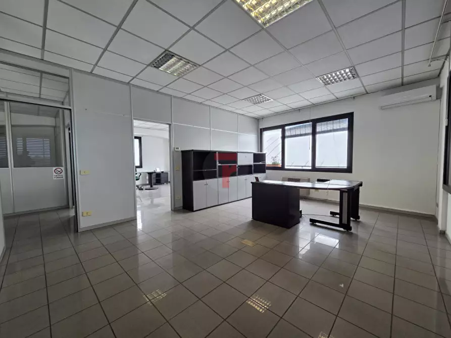 Immagine 12 di Capannone industriale in affitto  in Strada del Santo a Cadoneghe