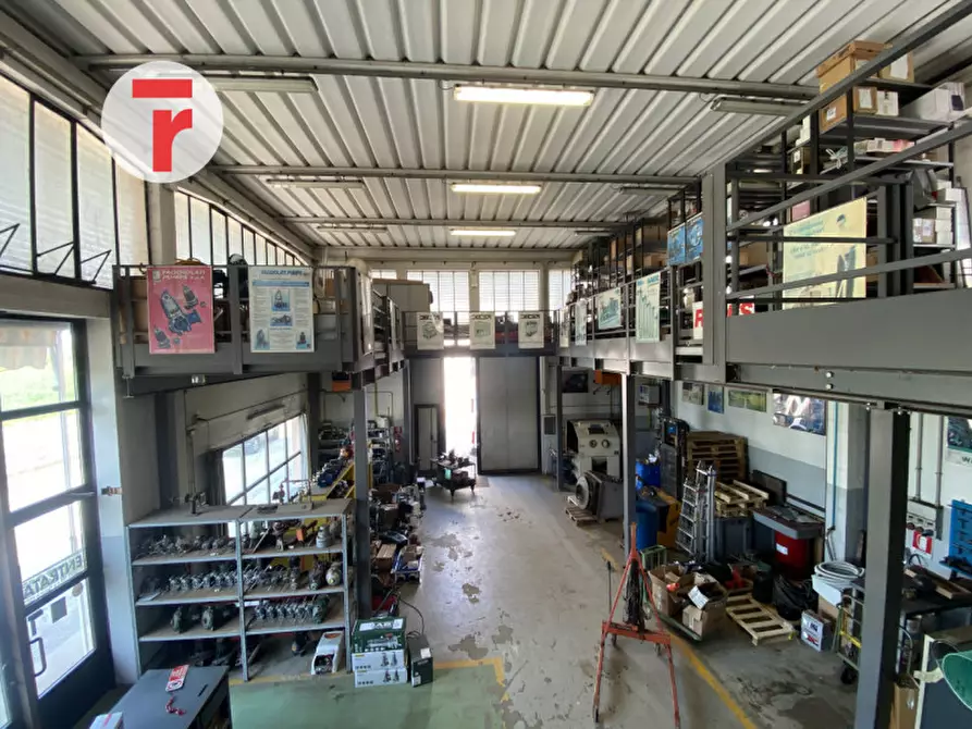 Immagine 6 di Capannone industriale in affitto  in Strada del Santo a Cadoneghe