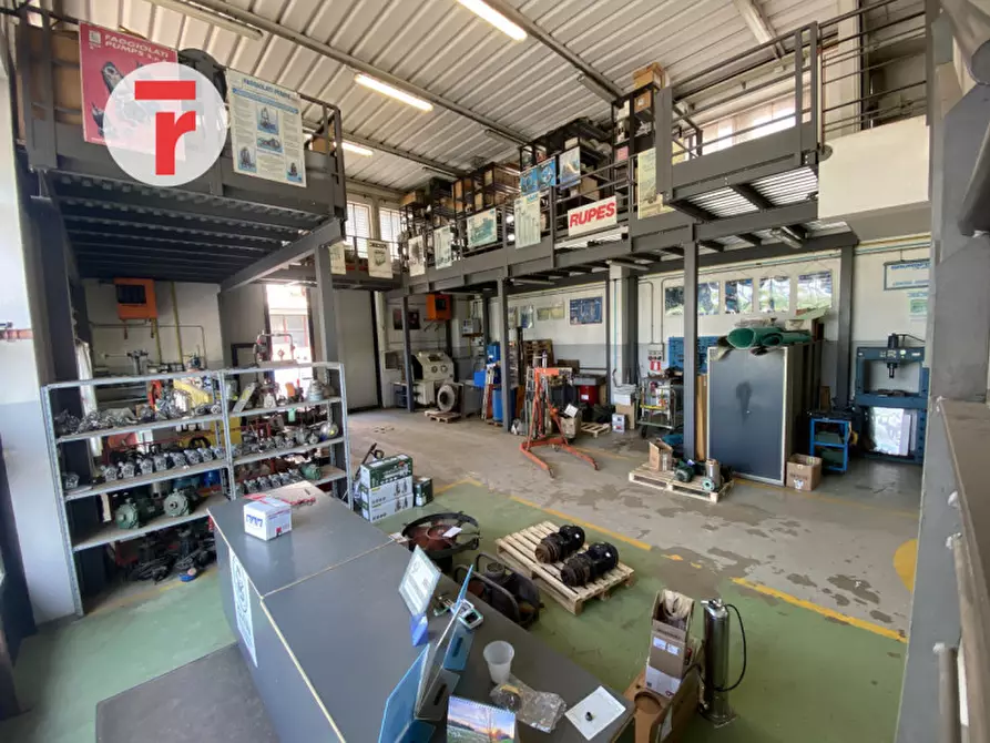 Immagine 7 di Capannone industriale in affitto  in Strada del Santo a Cadoneghe