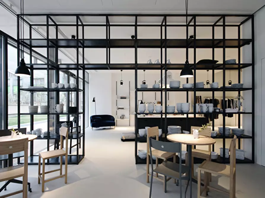 Immagine 1 di Attività commerciale in vendita  in VIALE DELLA COSTITUZIONE a Trento