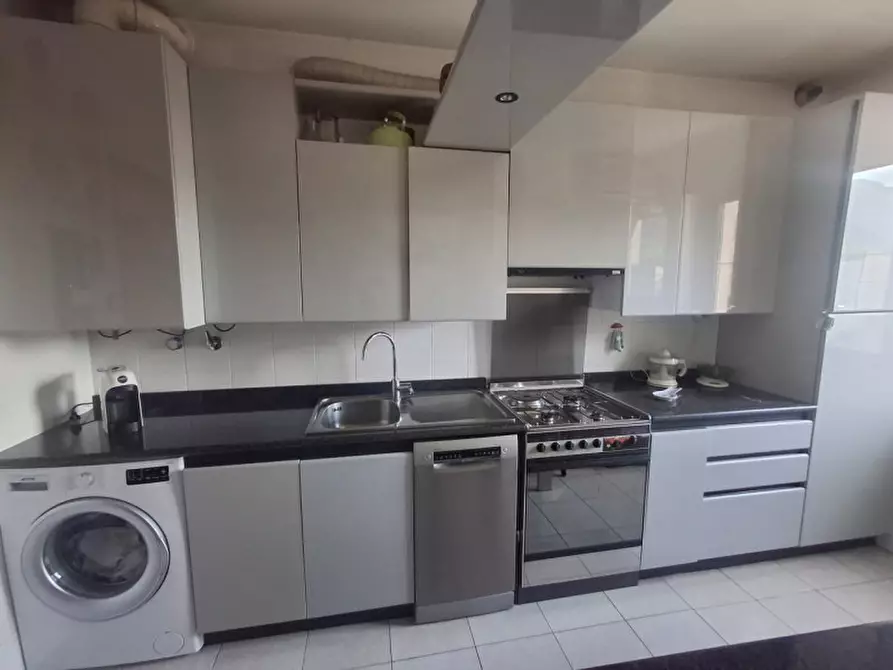 Immagine 1 di Appartamento in vendita  in Via Roberto da Sanseverino a Trento