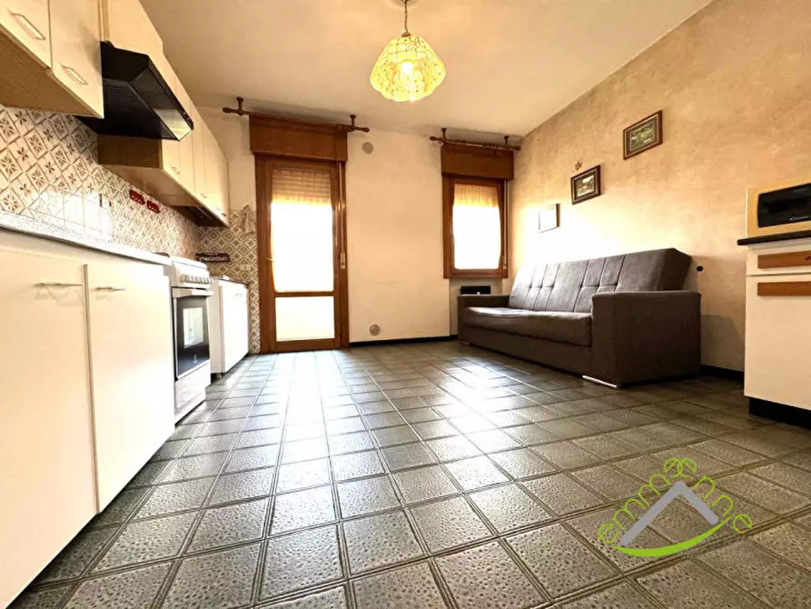 Immagine 4 di Appartamento in vendita  in Via Giosuè Carducci a Stra