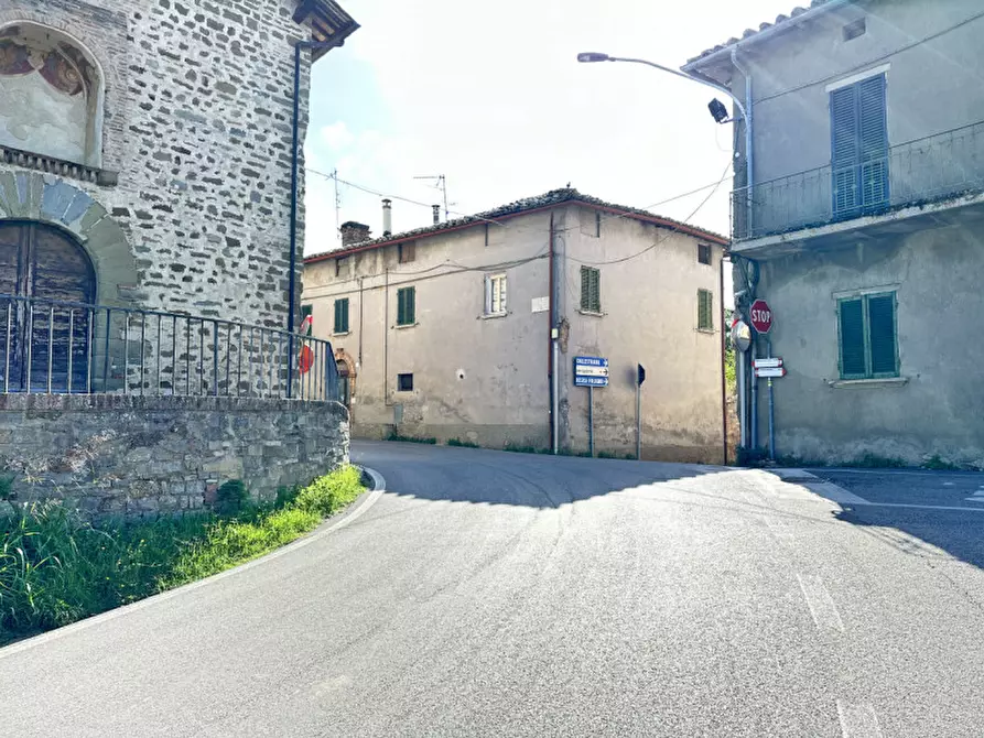 Immagine 5 di Rustico / casale in vendita  a Perugia