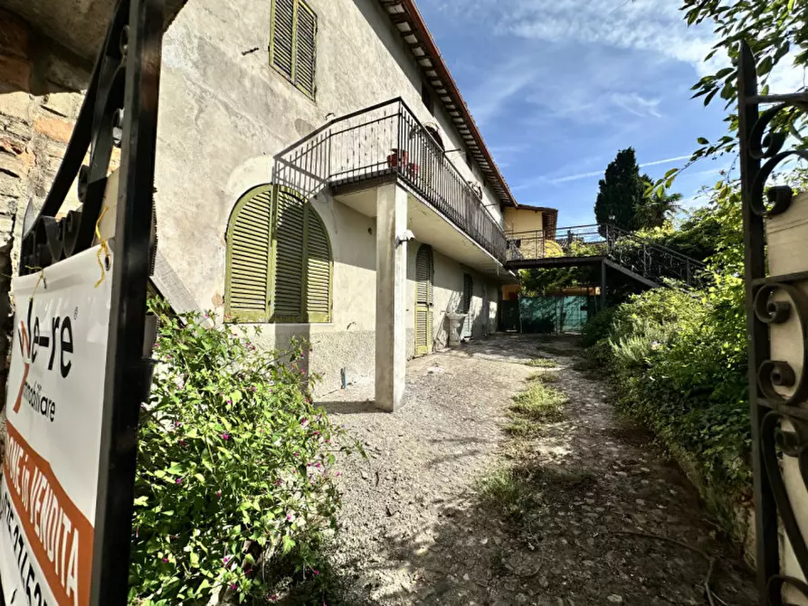 Immagine 8 di Rustico / casale in vendita  a Perugia
