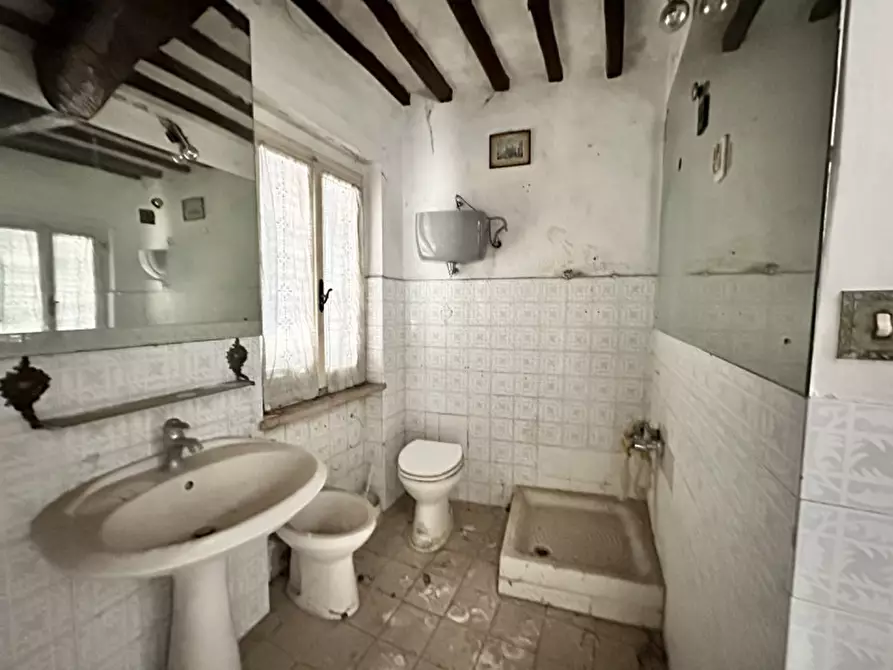 Immagine 32 di Rustico / casale in vendita  a Perugia