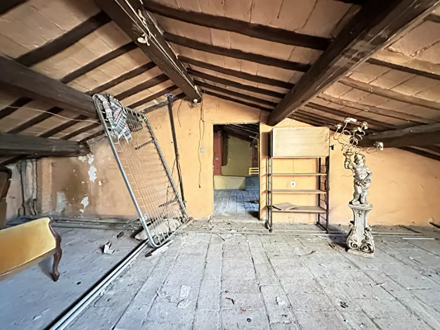 Immagine 41 di Rustico / casale in vendita  a Perugia