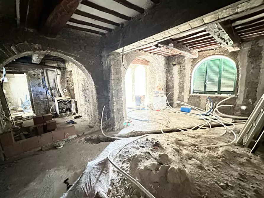 Immagine 42 di Rustico / casale in vendita  a Perugia