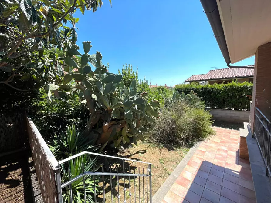 Immagine 4 di Casa indipendente in vendita  in Via Isola di Caprera a Follonica