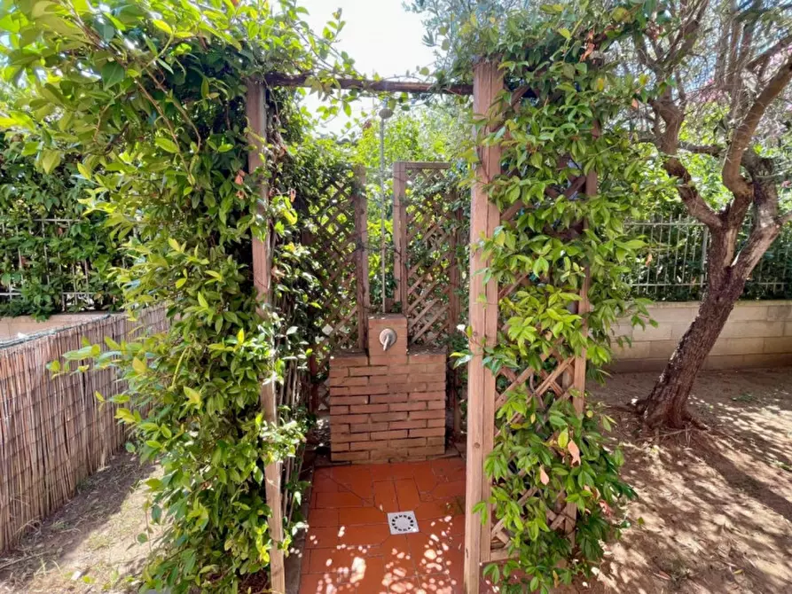 Immagine 30 di Casa indipendente in vendita  in Via Isola di Caprera a Follonica