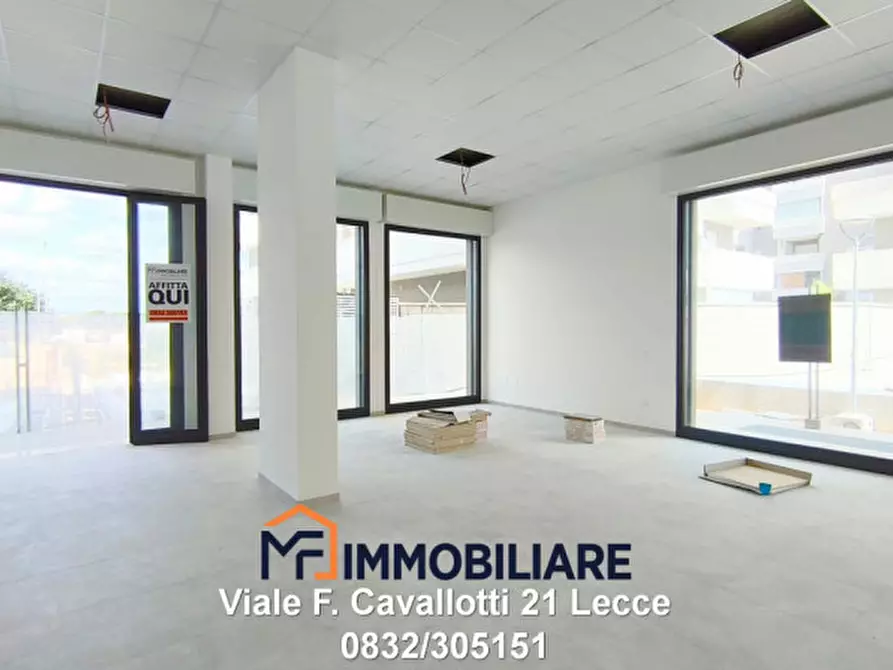 Immagine 1 di Negozio in affitto  in Via Gino De Sanctis a Lecce