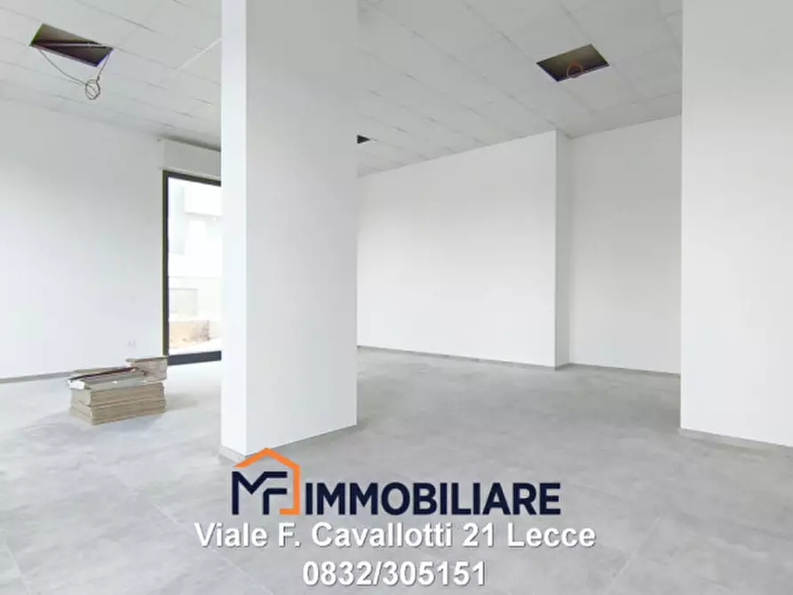 Immagine 5 di Negozio in affitto  in Via Gino De Sanctis a Lecce