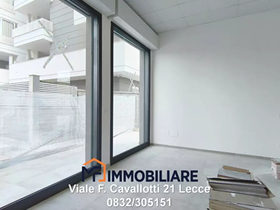 Immagine 6 di Negozio in affitto  in Via Gino De Sanctis a Lecce