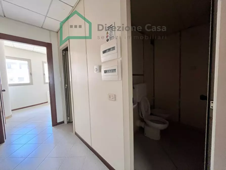 Immagine 10 di Ufficio in affitto  in CENTRO DIREZIONALE a Napoli