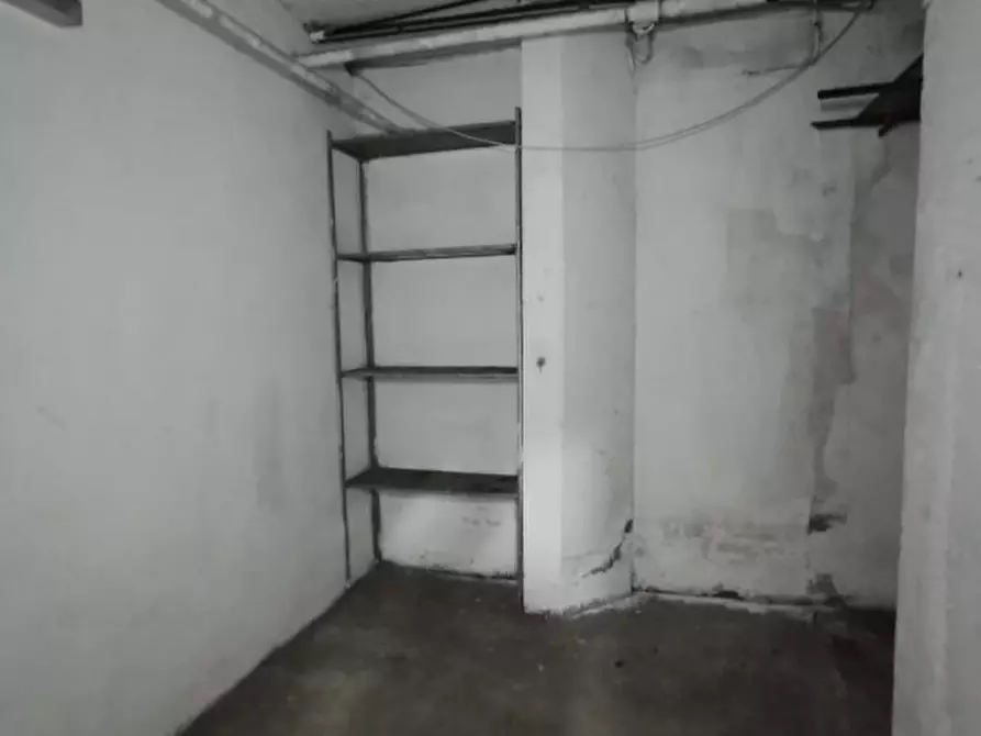 Immagine 8 di Magazzino in vendita  in Largo Nino Franchellucci 85 a Roma