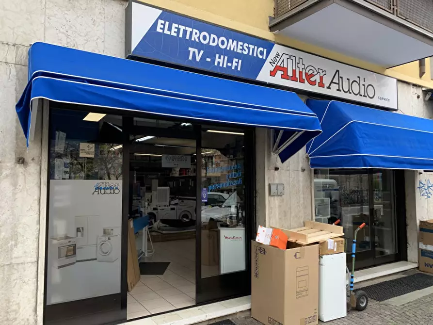 Immagine 1 di Negozio in vendita  in Via Firenze - Florenzerstraße a Bolzano