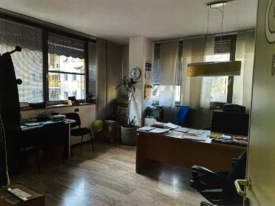 Immagine 2 di Ufficio in vendita  in Via della Mendola - Alte Mendelstraße a Bolzano