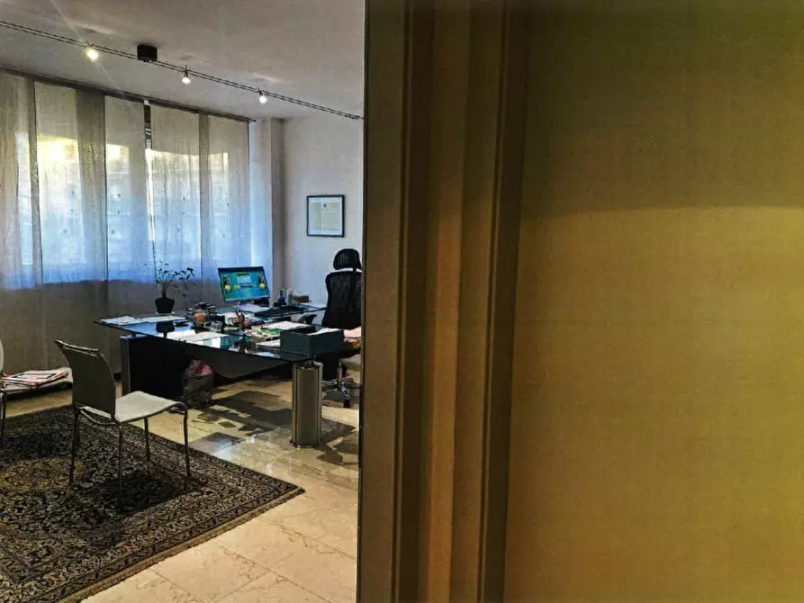 Immagine 4 di Ufficio in vendita  in Via della Mendola - Alte Mendelstraße a Bolzano