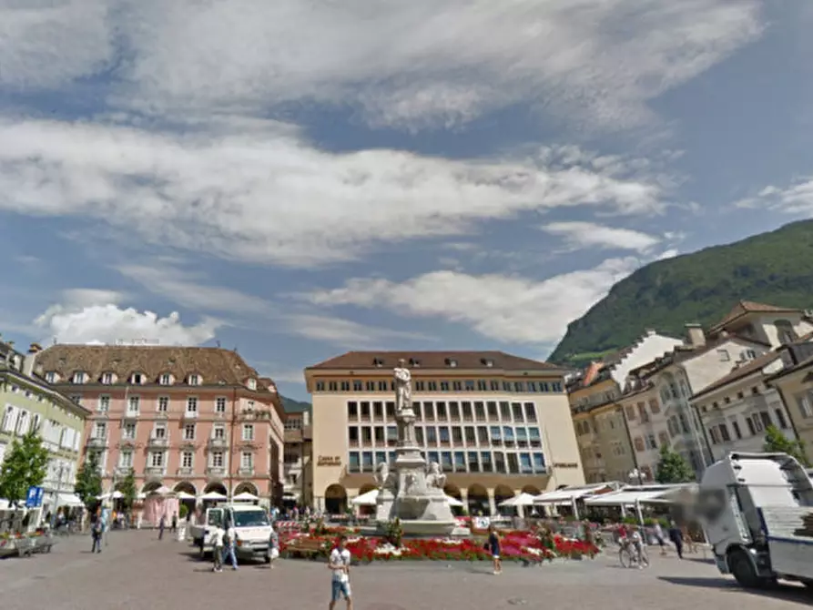 Immagine 10 di Ufficio in vendita  in Via della Mendola - Alte Mendelstraße a Bolzano