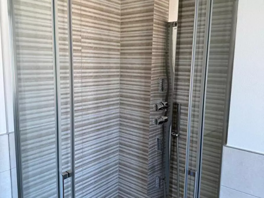 Immagine 11 di Villetta a schiera in vendita  in Via Wolfgang Amadeus Mozart - Wolfgang-Amadeus-Mozart-Straße a Laives .Leifers.