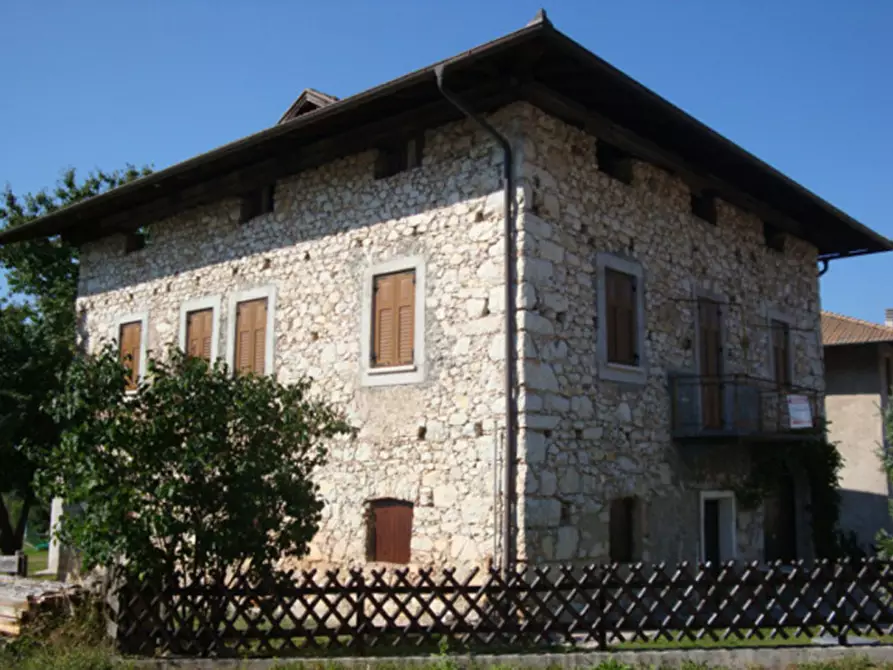 Immagine 1 di Appartamento in vendita  a Amblar-Don