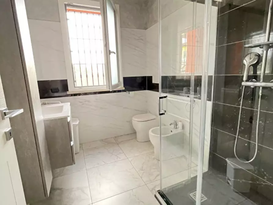 Immagine 13 di Villetta a schiera in vendita  a Suzzara