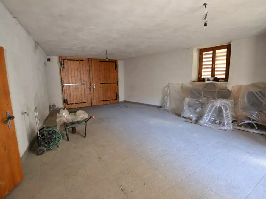 Immagine 12 di Appartamento in vendita  a Romeno