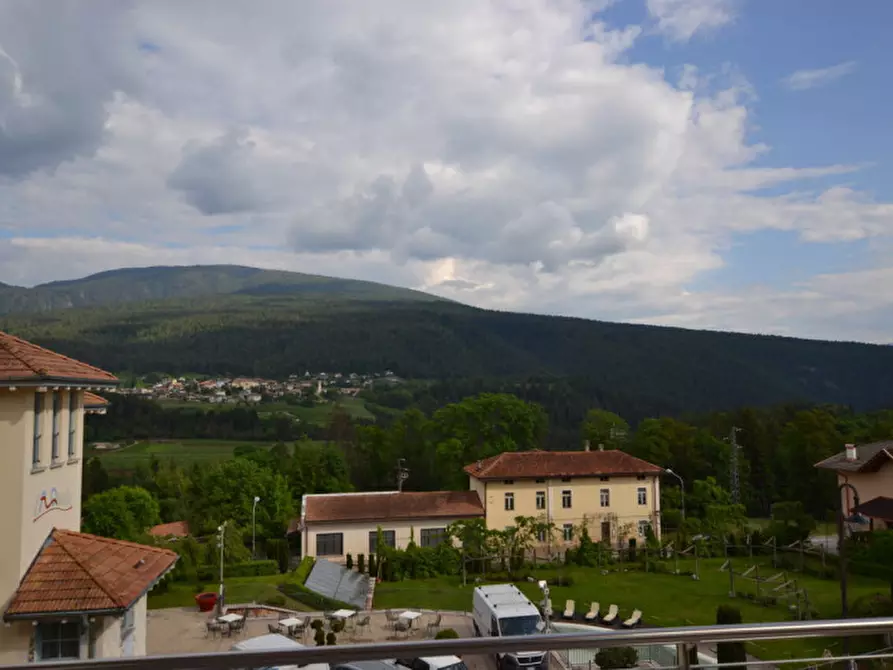 Immagine 5 di Appartamento in vendita  a Romeno