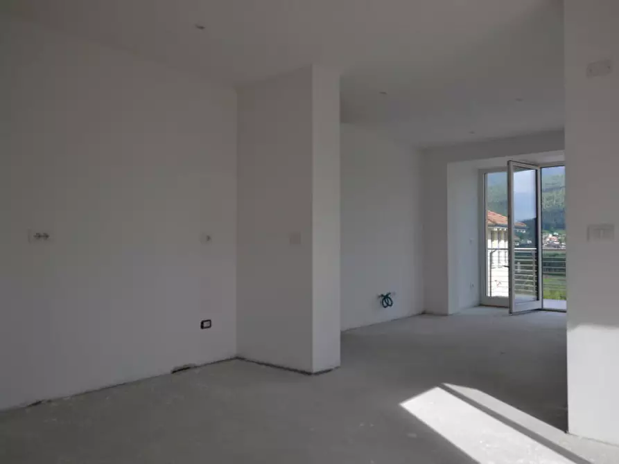 Immagine 8 di Appartamento in vendita  a Romeno