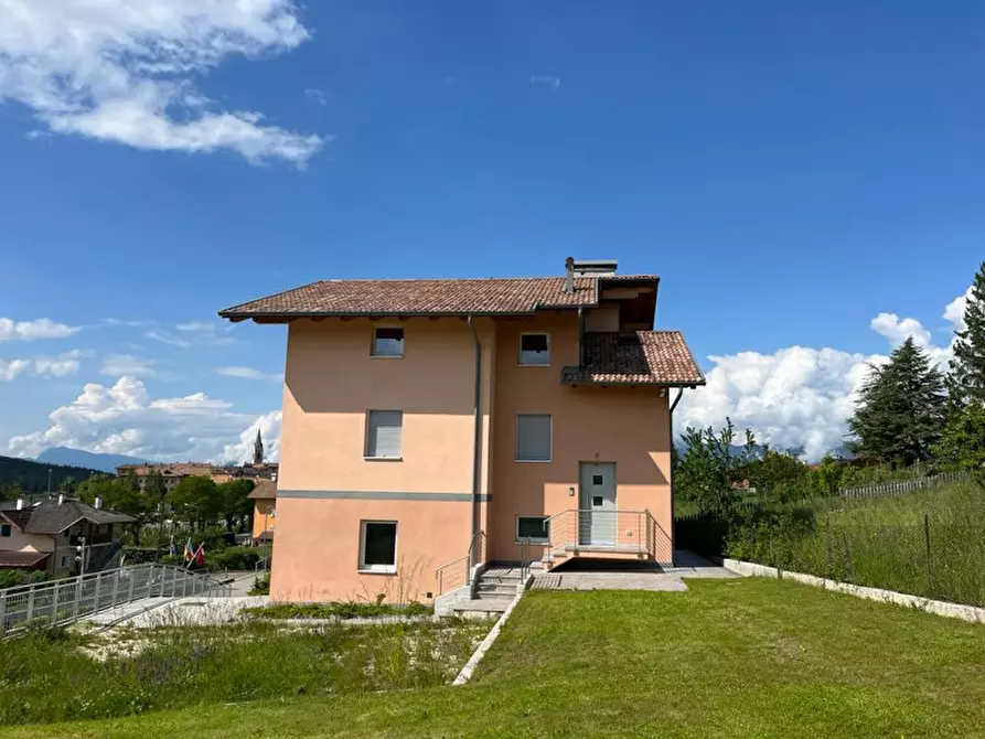 Immagine 12 di Appartamento in vendita  a Romeno