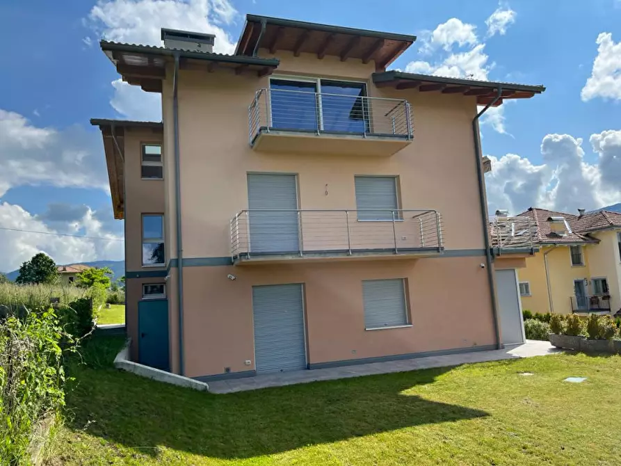 Immagine 16 di Appartamento in vendita  a Romeno