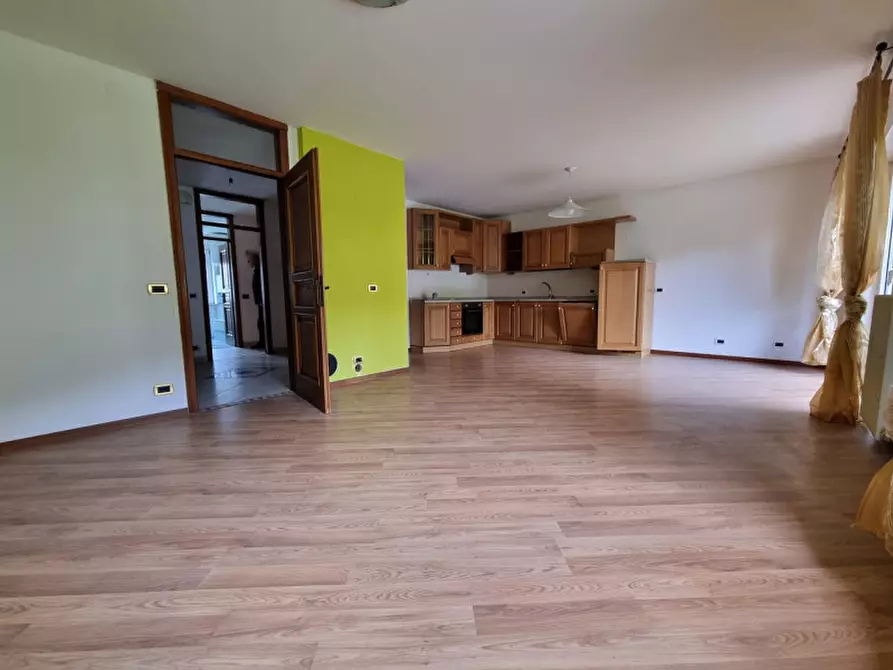 Immagine 5 di Appartamento in vendita  a Cles