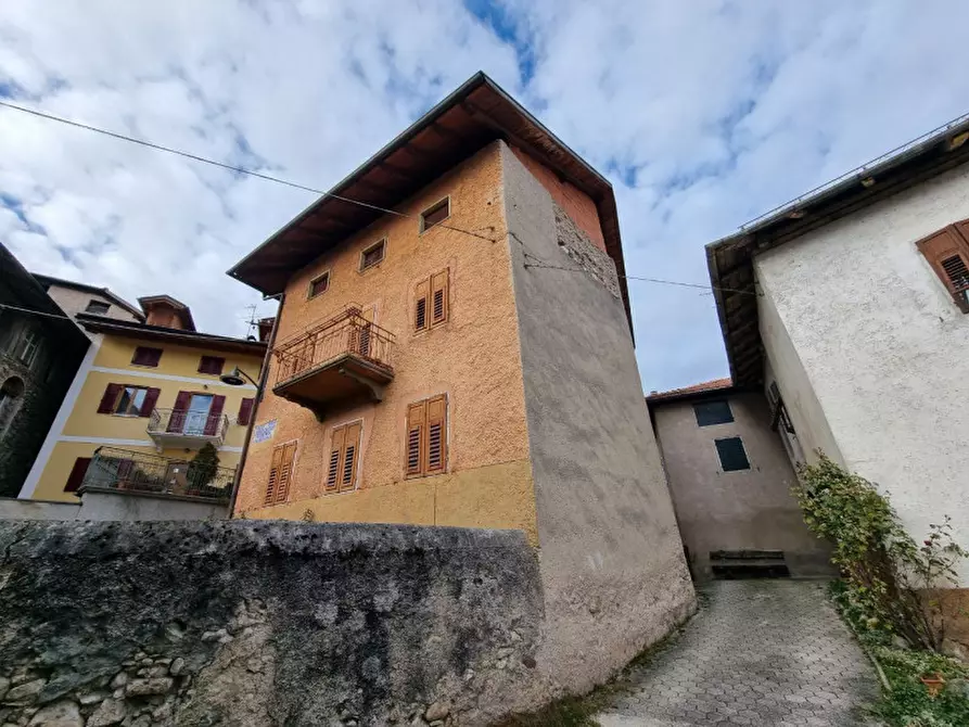 Immagine 6 di Casa indipendente in vendita  in Via Santa Lucia a Borgo D'anaunia