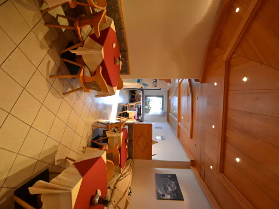 Immagine 6 di Attività commerciale in vendita  a Cavareno