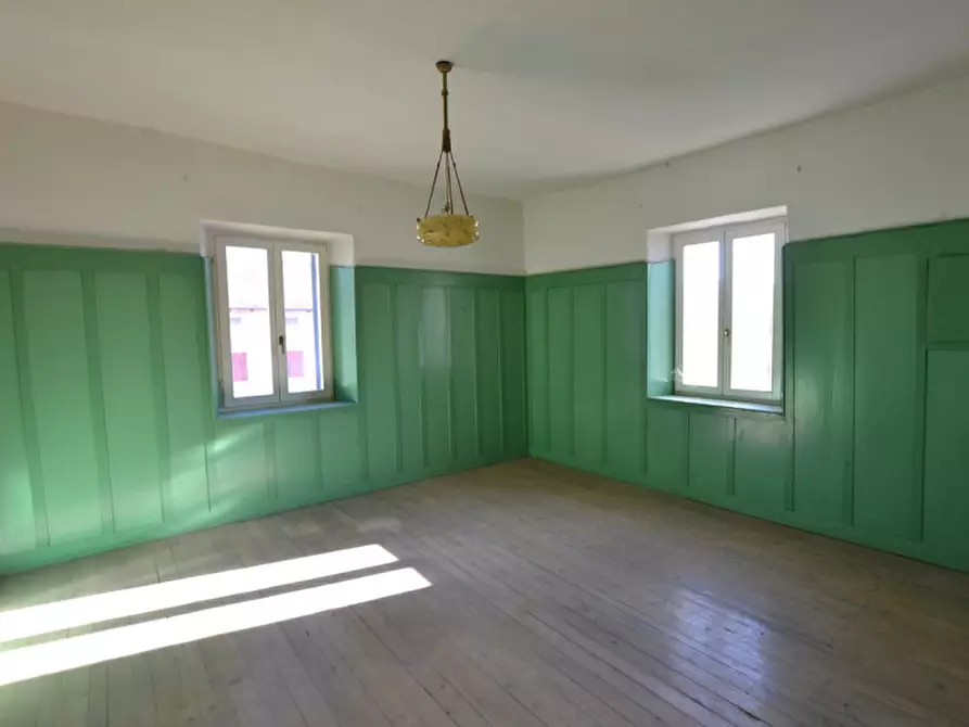 Immagine 3 di Appartamento in vendita  a Romeno