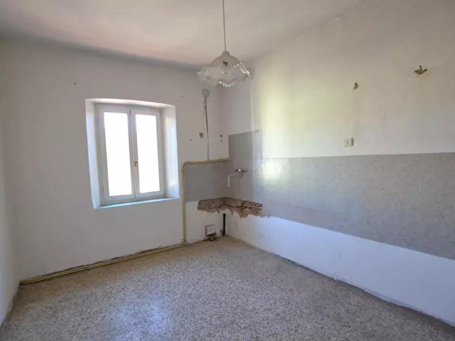 Immagine 5 di Appartamento in vendita  a Romeno