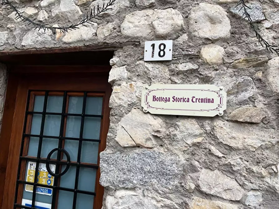 Immagine 17 di Attività commerciale in vendita  a Borgo D'anaunia