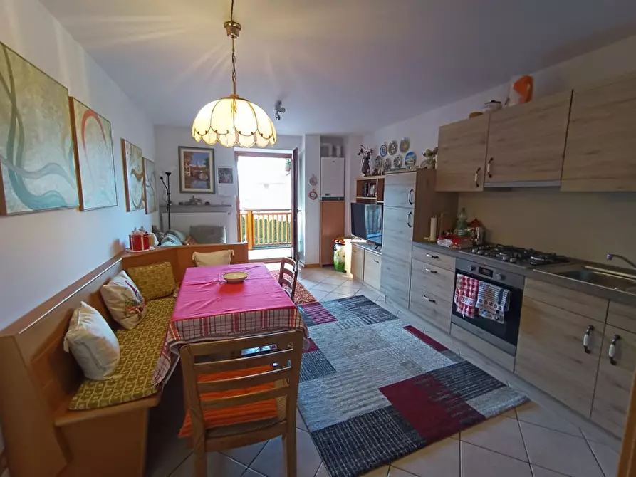 Immagine 3 di Appartamento in affitto  a Romeno