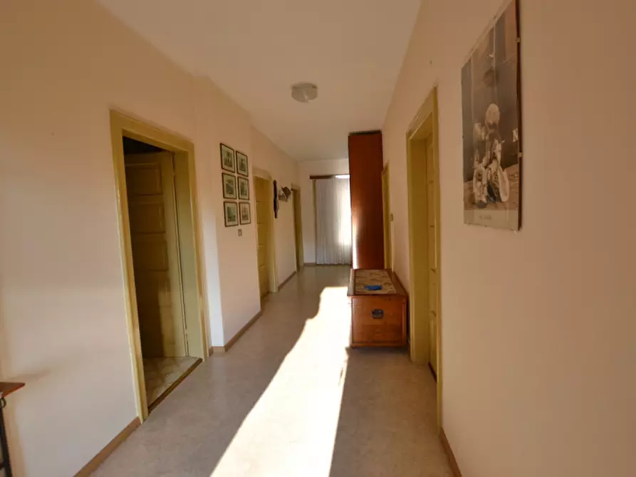 Immagine 4 di Appartamento in vendita  a Borgo D'anaunia