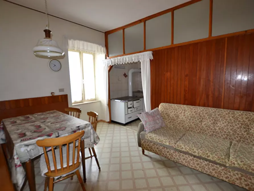 Immagine 5 di Appartamento in vendita  a Borgo D'anaunia